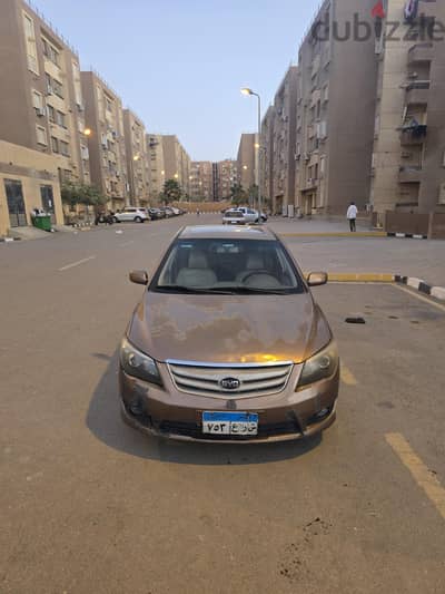 BYD L3 2015