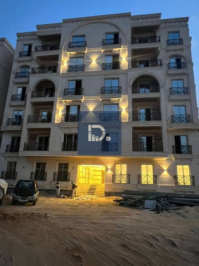 125m apartment + 173m roof in Green City in October Gardens 3 rooms and a special location, the second number from Faiyum, 15% down payment and 6 years installment!