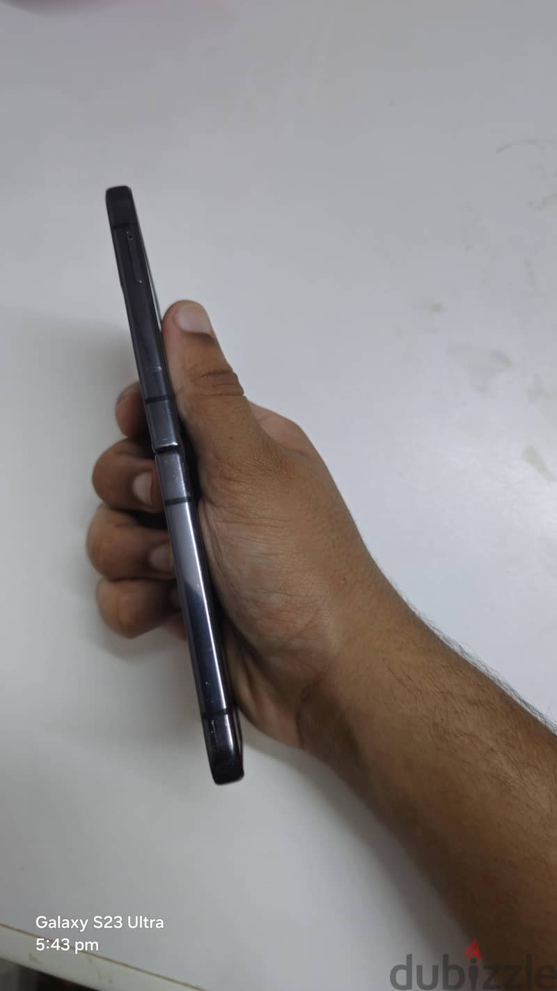 Z flip 4 3