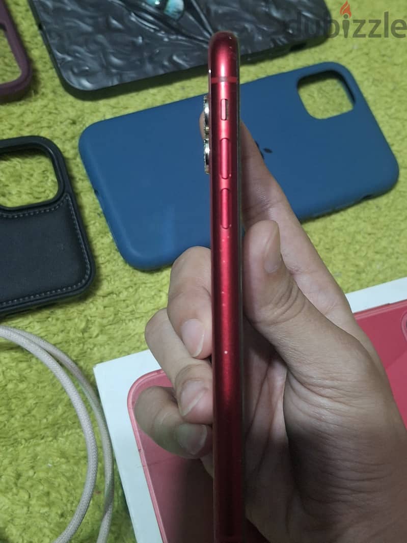 Apple - iPhone 11 Red 2