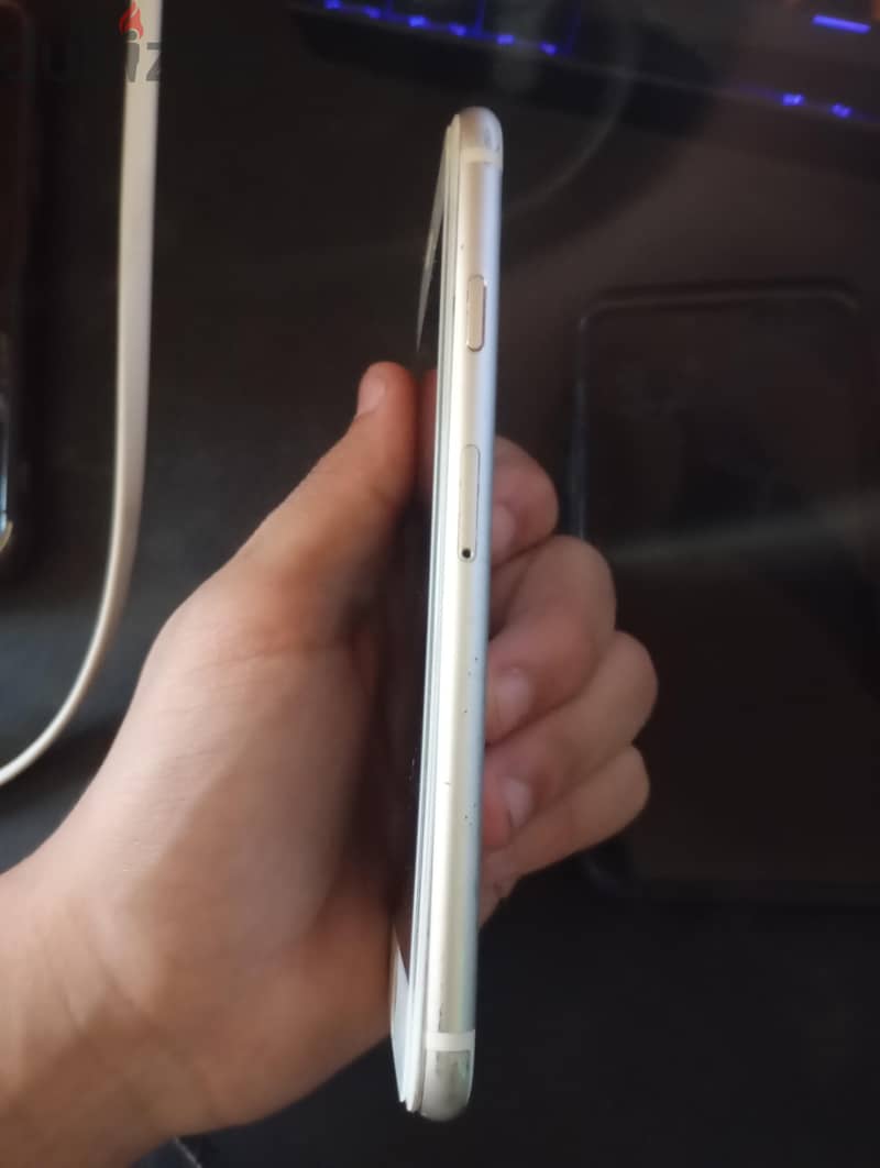 Apple - iPhone 6S 3