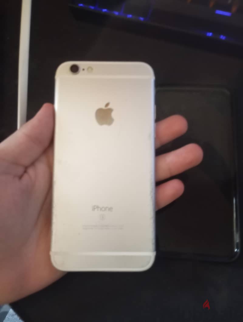 Apple - iPhone 6S 4