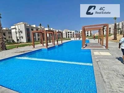 بيتش كابين للبيع، مساحته 38 م متشطب بالكامل باقل سعر فى السوق فى  موقع مميز جدًا على البحر مباشرةً في جايا، الساحل الشمالي.
