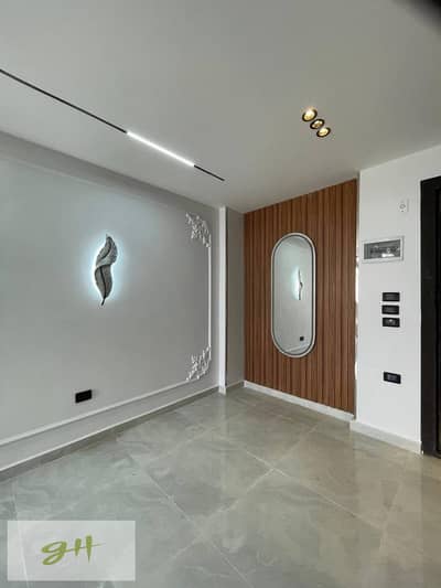 سكاي لوفت متشطبه بالكامل مع تكيفات  للبيع في فيفث سكوير مراسم القاهرة الجديدة Fifth Square Marasem New Cairo