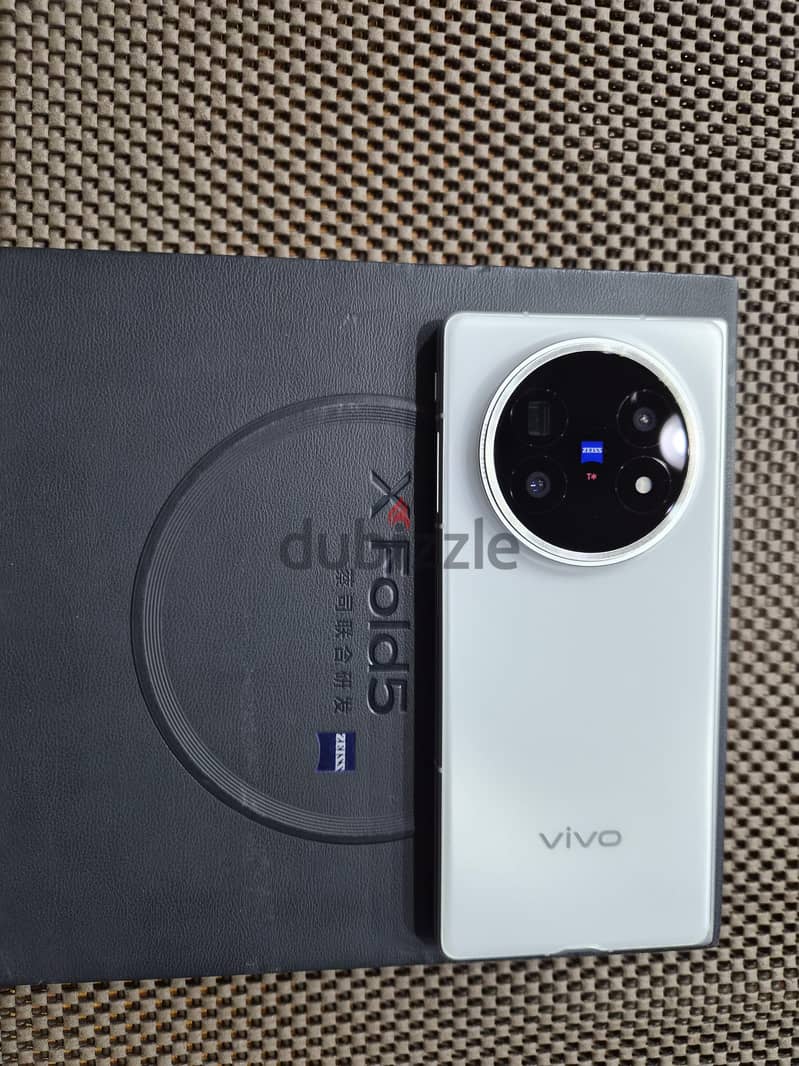 Vivo X Fold 5 512+12 مدفوع الضريبة 1