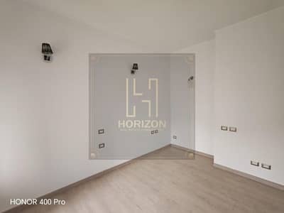 اقل سعر شقه نصف مفروش للابجار فى كمبوند فيلدج جيت بالم هيلز apartment rent Village Gate Palm Hills