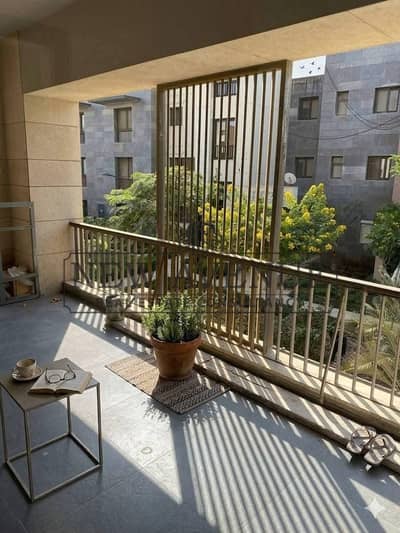 شقه متشطبه بجاردن للبيع باقل من سعر السوق في District 5 - Marakez