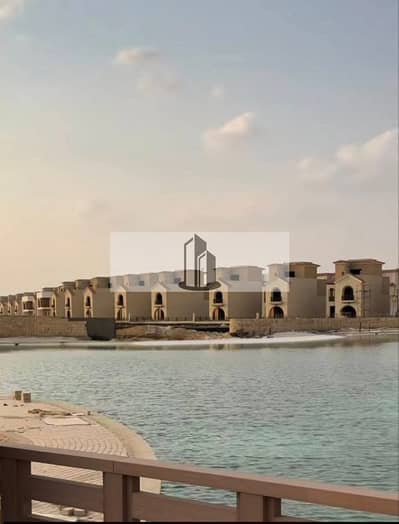 تاون هاوس كورنر من المالك للبيع في كافانا Cavana بكمبوند سراى Sarai