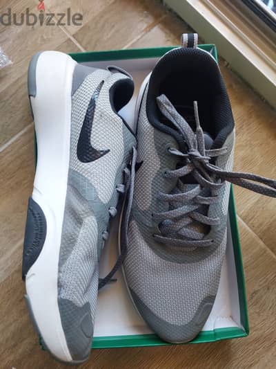 Nike City Rep TR trainers