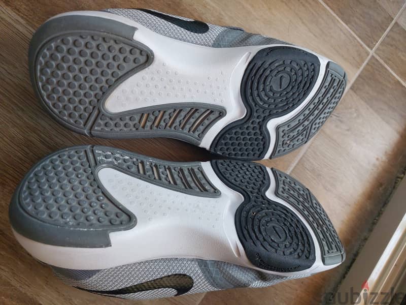 Nike City Rep TR trainers 4