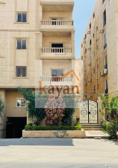 شقه للبيع ارضي بجاردن في البنفسج عمارات