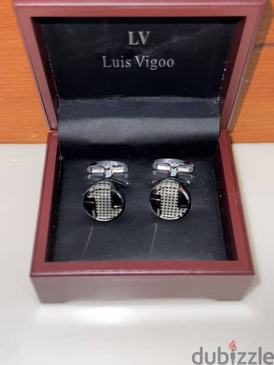 Black & Silver Geometric Round Cufflinks