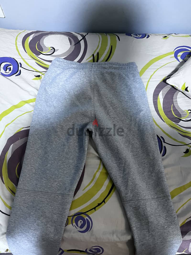 Gray pants from primark 1