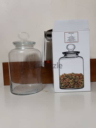 Large Glass Storage Jar with Lid (2.6L)