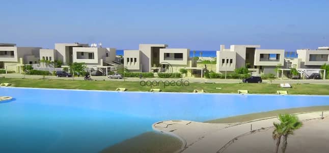 Exceptional location with a sea view and 5 minutes to the beach | Independent villa on 1000m land for sale in Hacienda Bay الساحل