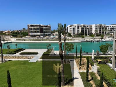 للبيع شاليه ٣ غرف 200م  في مراسي مارينا فيو مباشر علي القنال سيدي عبدالرحمن الساحل الشمالى