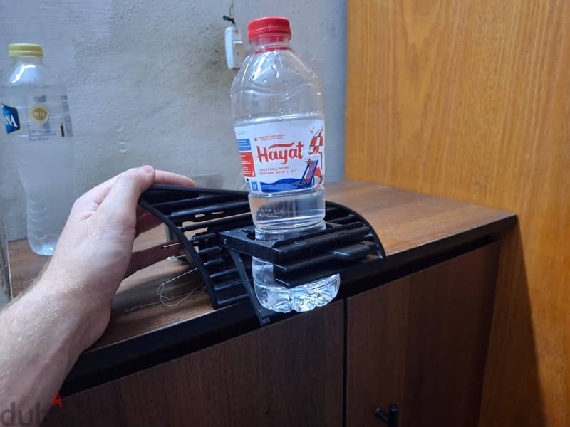 Cup holder 6