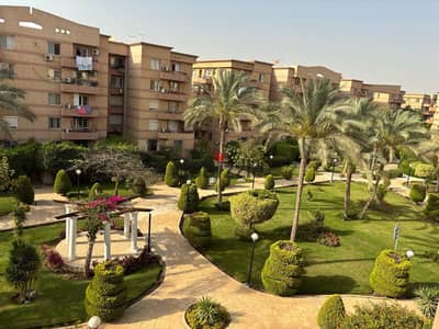 شقة للبيع فيو جاردن جاهزة للسكن تشطيبات سوبر لوكس دور متكرر اسانسير 168 متر في الرحاب 1 - المرحلة الرابعة - القاهرة الجديدة Al Rehab 1 - Phase 4