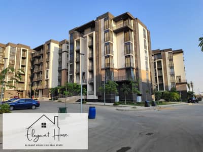 Apartment 127 meters for sale in Madinaty in area B8 in group 87 close to all services and on the fourth floor