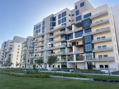 شقة متشطبة بخصم الكاش دايركت علي محور الامل بالعاصمة الادارية الجديدة - بكمبوند Jade Park R3