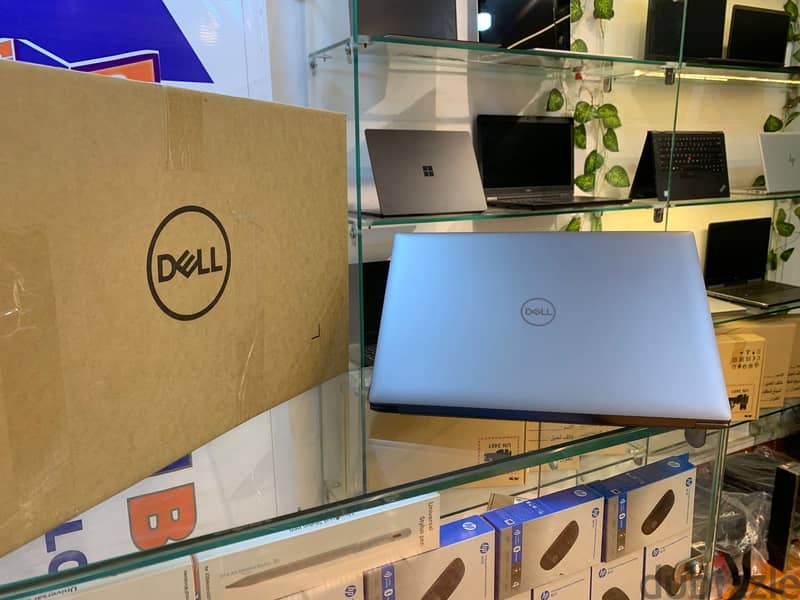  Dell Precision 5690 1