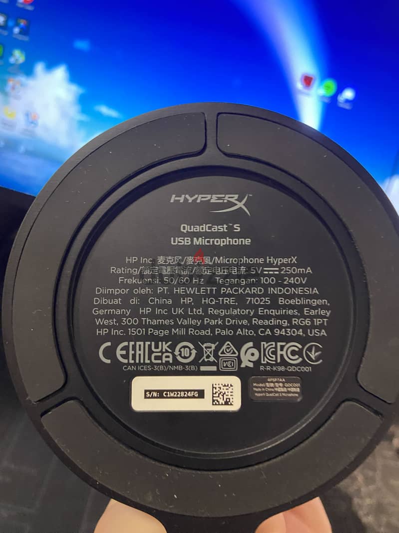 HyperX QuadCast S USB Mic 6