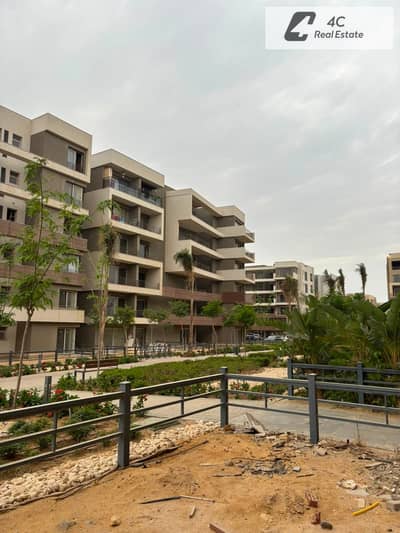 تاون هاوس استلام فوري 225 متر اقل السعر في الماركت في Palm hills new cairo علي اكبر تبة في المشروع