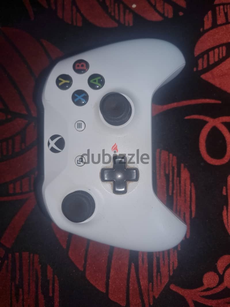 Xbox One S 5