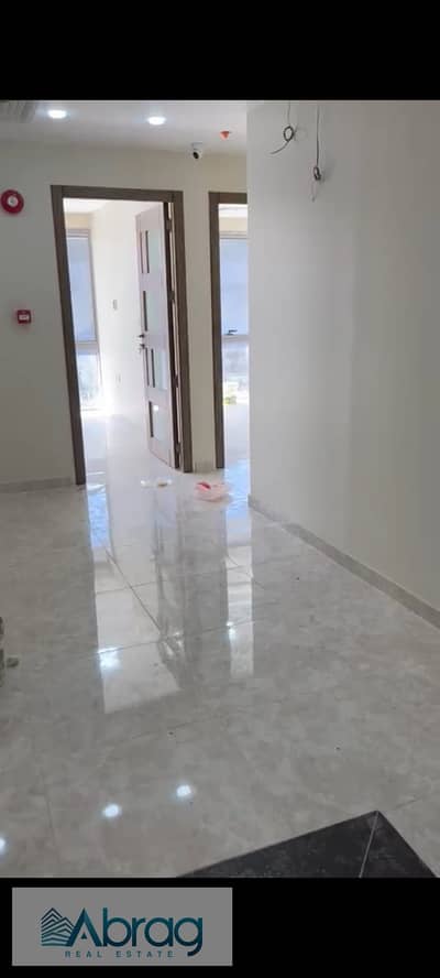 للايجار عياده اسنان بمساحه 78 متر بمول ذا جيت امام جنه ١ بالشيخ زايد