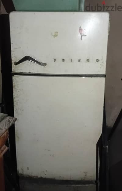 تلاجه philco تعمل جيدا للبيع