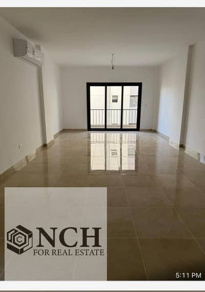 شقة للإيجار في فيفث سكوير المراسم | 180 متر|تكيفات