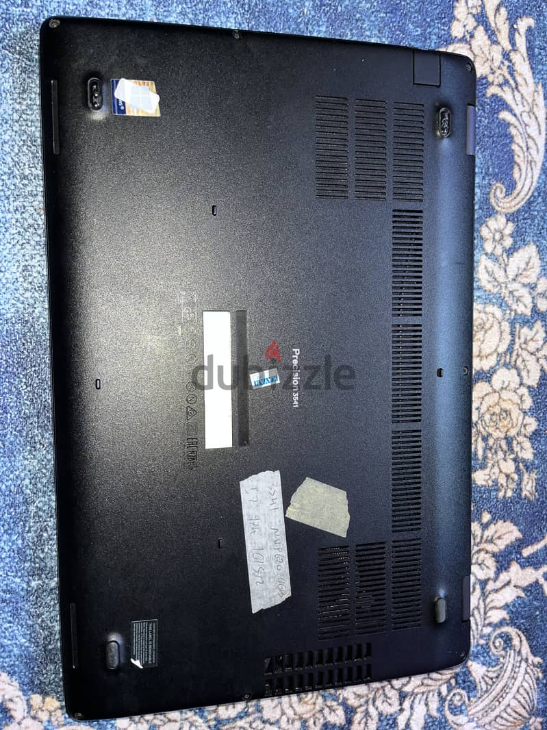Dell Precision 3541 1