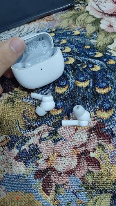 بوكس anker p2i