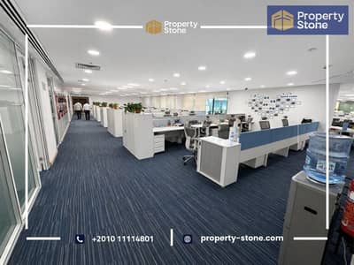 مساحة إدارية متميزة للإيجار على شارع التسعين الشمالي مباشرةً – القاهرة الجديدة