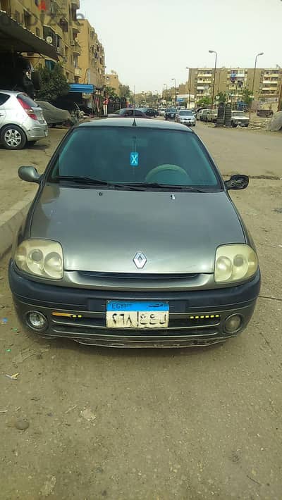 رينو كليو 2001