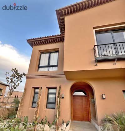 إستلام فورى تاون هاوس بفيو جميل فى فيلدج ويست بجانب كايرو جيت وأتريو Village West Dorra