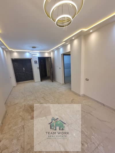للبيع كاش: شقة ألترا سوبر لوكس (أول بلكونة) في دجلة بالمزFor sale cash: Ultra super lux apartment (first balcony) in Degla Palms
