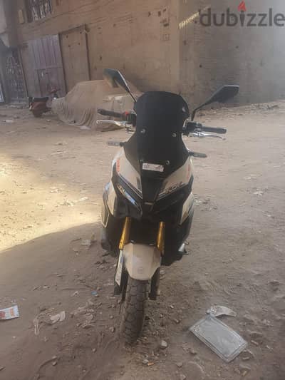 سكوتر بحاله ممتازه للبيع