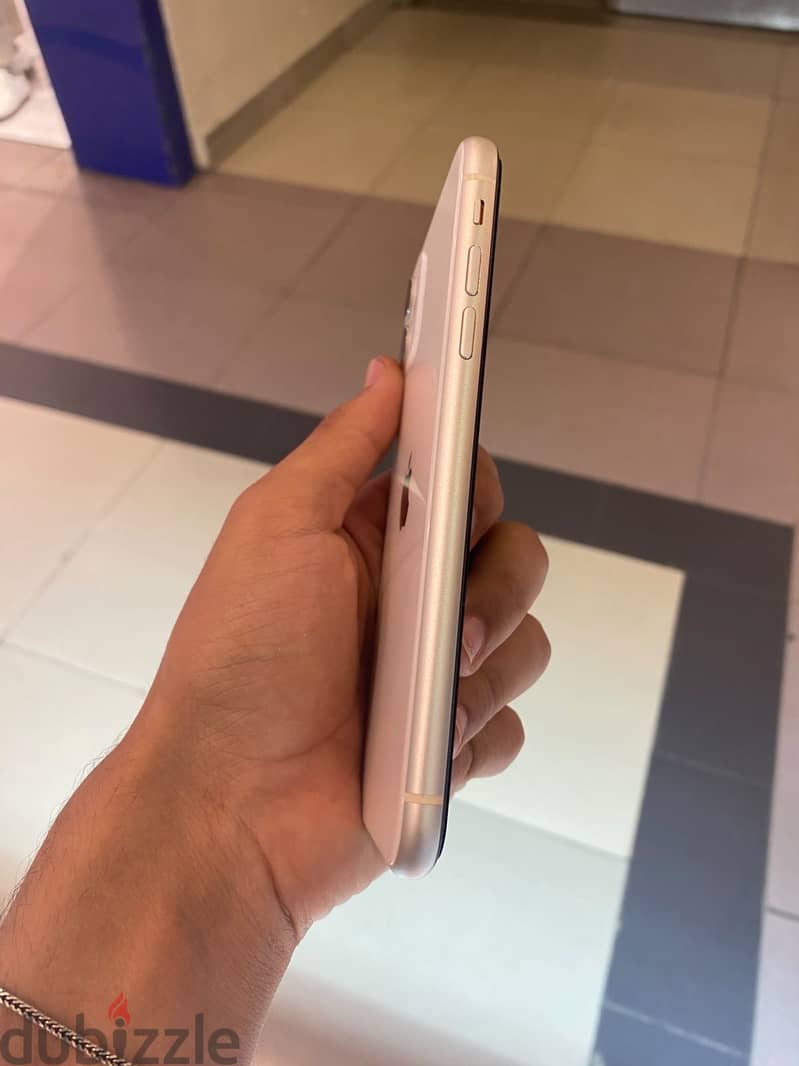 Apple - iPhone 11 3