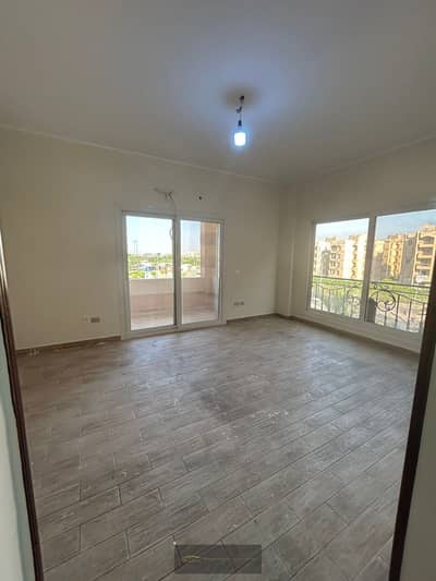 شقة فاخرة للإيجار في كونتيننتال جاردنز – الشيخ زايد | 260 م² | 3 غرف ماستر