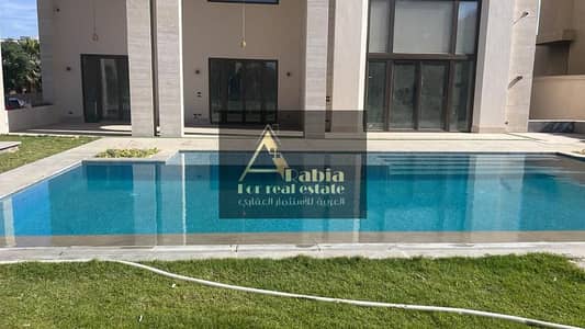 فيلا فاخرة للإيجار – كمبوند القطامية ديونز
