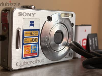 Sony Cyber-shot DSC-W50 Vintage Digicam كاملة بالشاحن والبطارية
