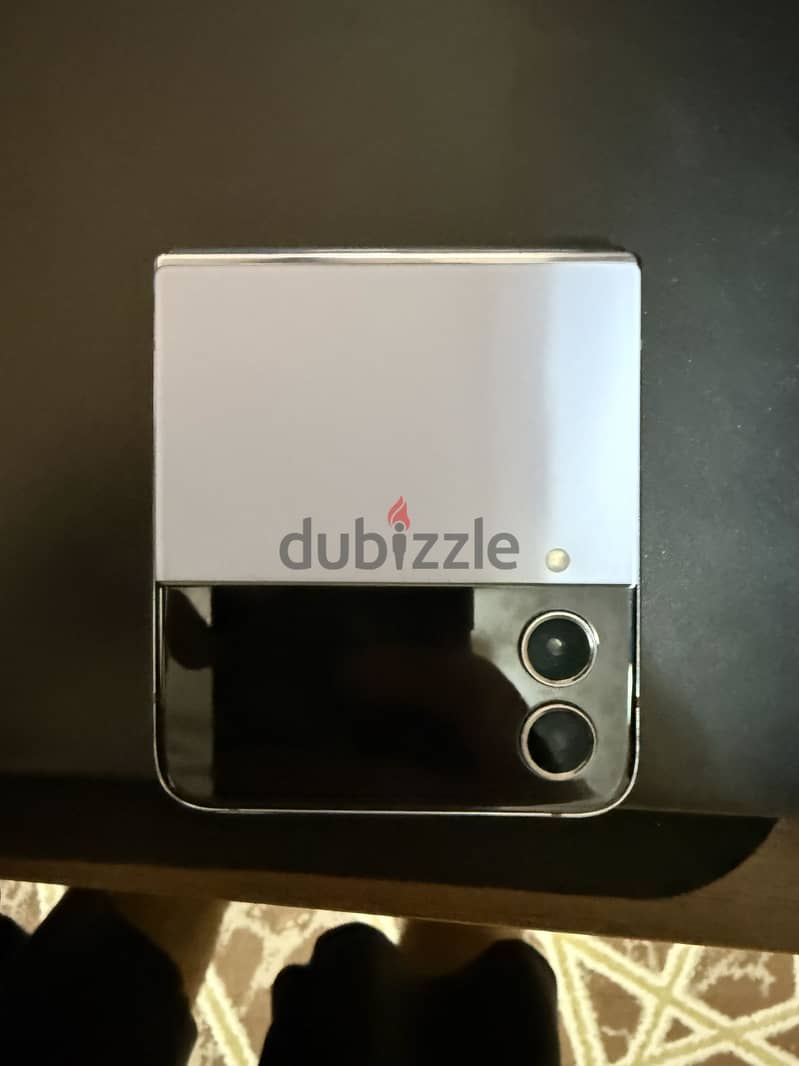 Samsung Z Flip 4 4