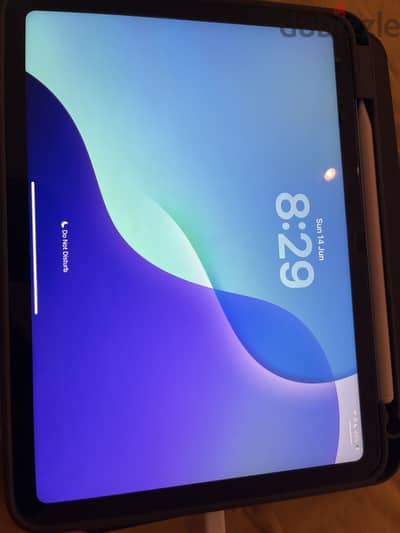 ipad 10th generation 64 wifi USED LIKE NEW