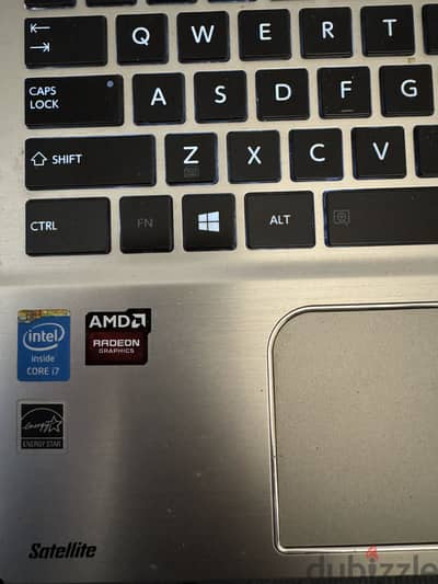 Toshiba satellite laptop intel i7 chip 16 inch