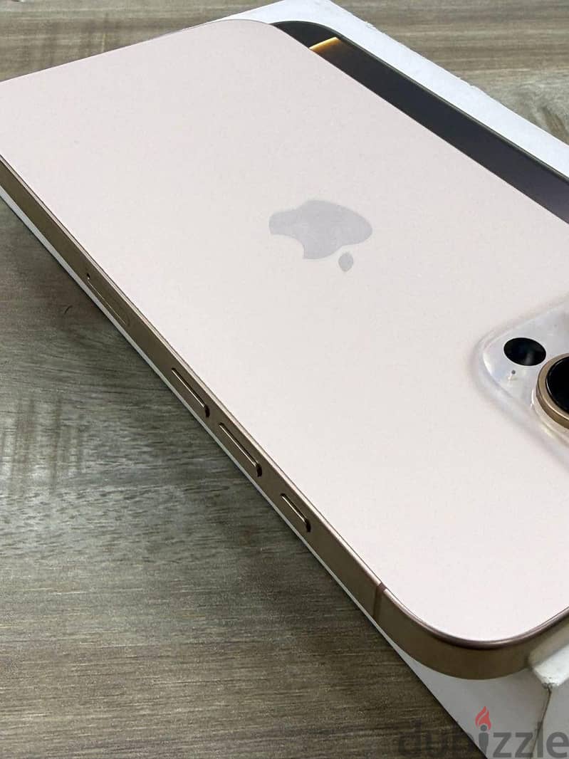 Apple - iPhone 16 Pro Max 2