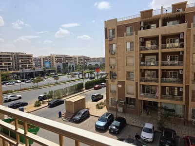 For sale in my city B11 apartment 96 meters on the park the strip excellent location very close to all services special finishing consisting of 2 bedrooms + reception + kitchen + 2 bathrooms + terrace
