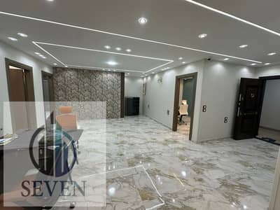 *Office for rent, 380 sqm, licensed, New Maadi, prime spot for big companies*