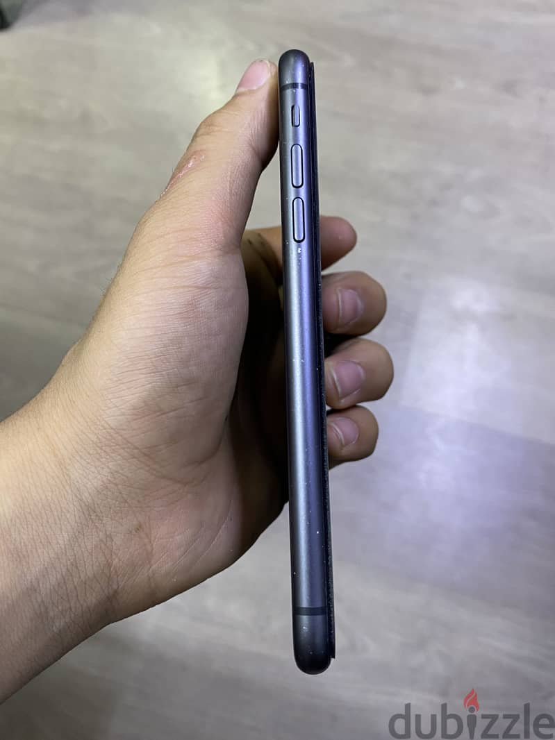 Apple - iPhone 11 2