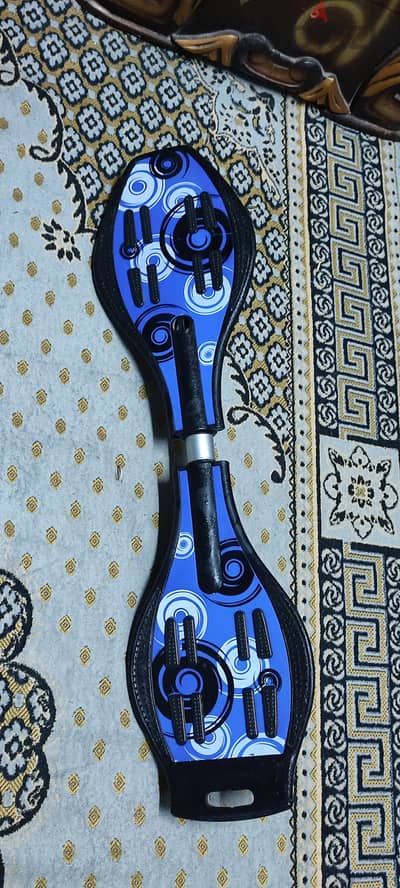 لوح تزلج ويف سكيت _ ويف بورد بضوء ملون على العجلات